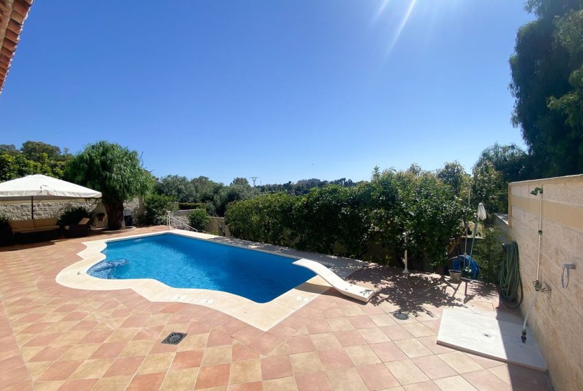 R5035006-Villa-For-Sale-Guadalmina-Alta-Detached-4-Beds-280-Built-2