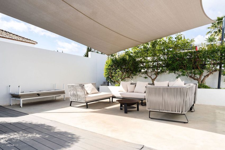 R5037058-Villa-For-Sale-Nueva-Andalucia-Detached-5-Beds-306-Built-14