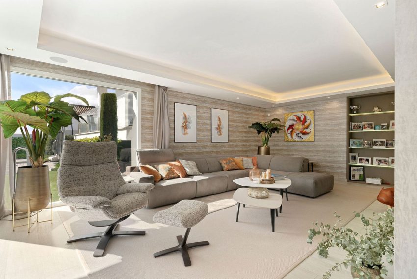 R5037058-Villa-For-Sale-Nueva-Andalucia-Detached-5-Beds-306-Built-9