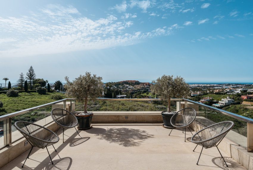 R5039125-Apartment-For-Sale-Nueva-Andalucia-Penthouse-Duplex-4-Beds-363-Built-13