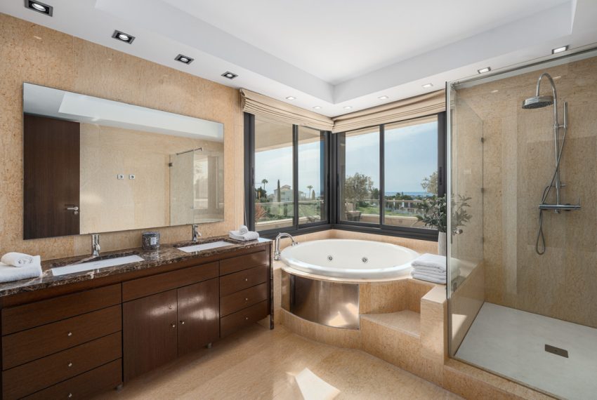 R5039125-Apartment-For-Sale-Nueva-Andalucia-Penthouse-Duplex-4-Beds-363-Built-16