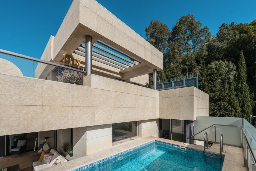 R5039125-Apartment-For-Sale-Nueva-Andalucia-Penthouse-Duplex-4-Beds-363-Built-19