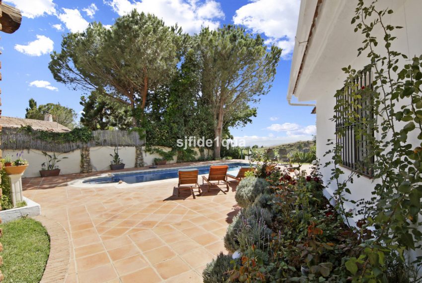 R5042317-Villa-For-Sale-Estepona-Detached-4-Beds-134-Built-11