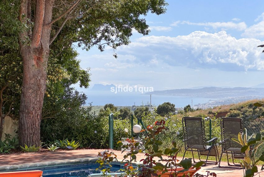 R5042317-Villa-For-Sale-Estepona-Detached-4-Beds-134-Built-4