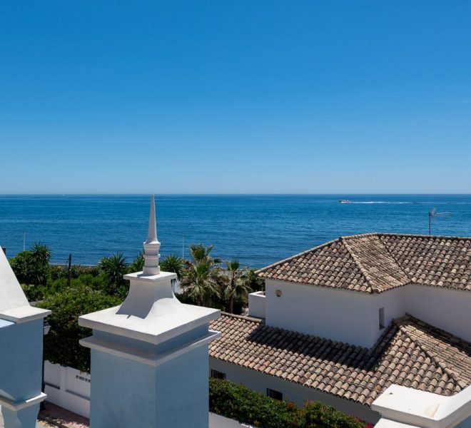R5043874-Image 1-Detached - 6 Beds - 373 Built