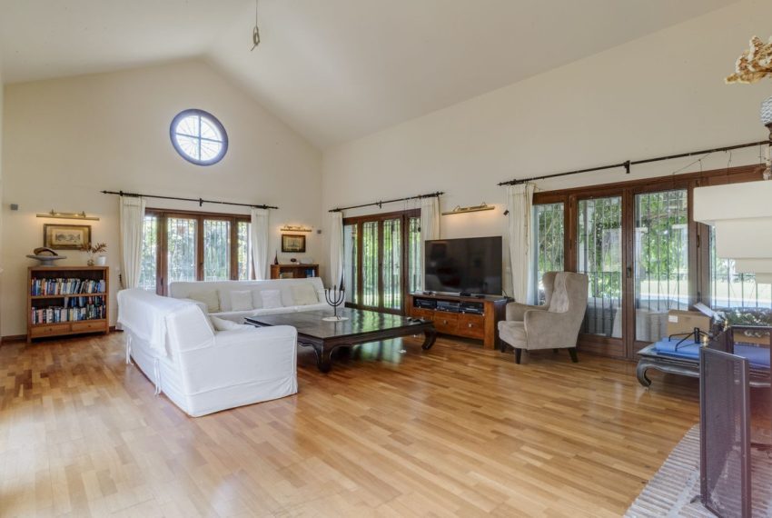 R5044612-Villa-For-Sale-El-Rosario-Detached-5-Beds-505-Built-1