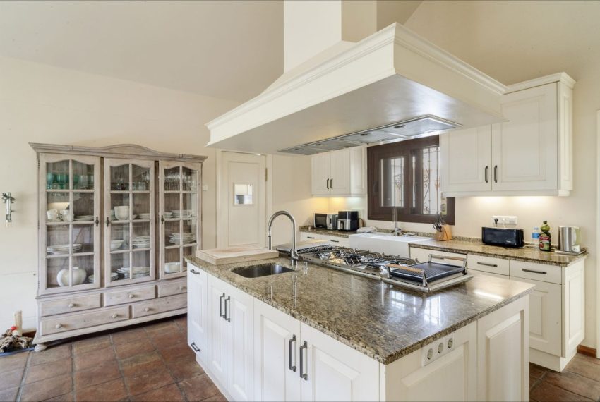 R5044612-Villa-For-Sale-El-Rosario-Detached-5-Beds-505-Built-10