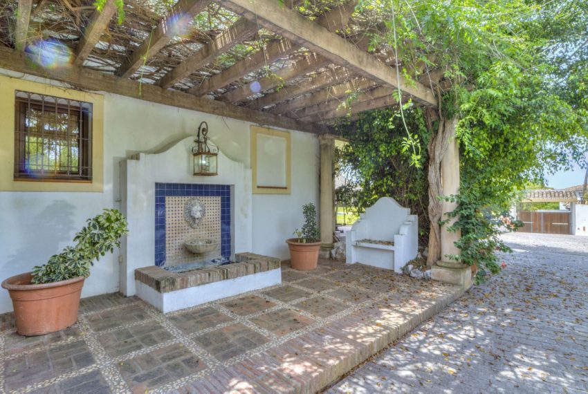 R5044612-Villa-For-Sale-El-Rosario-Detached-5-Beds-505-Built-11