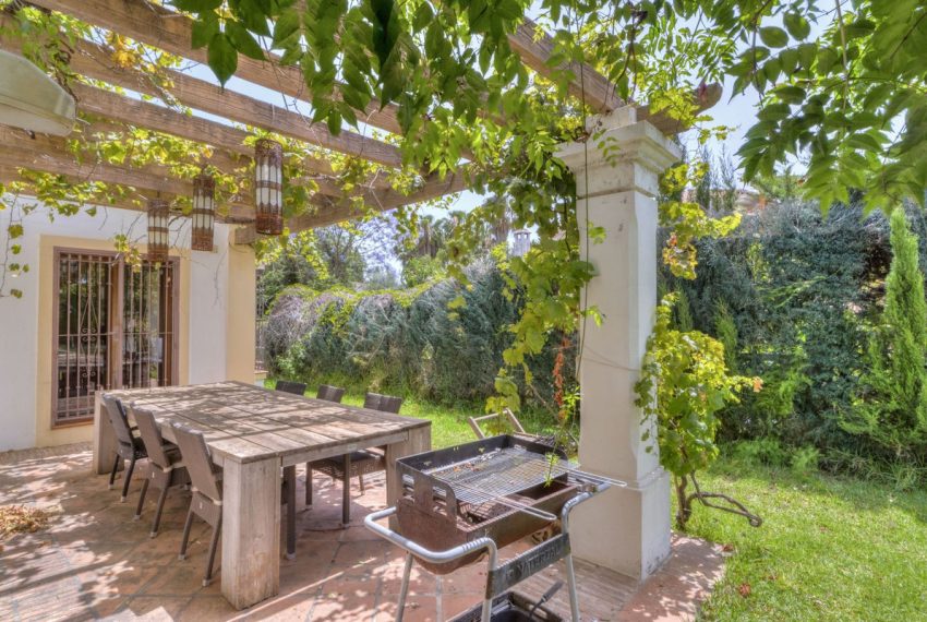 R5044612-Villa-For-Sale-El-Rosario-Detached-5-Beds-505-Built-6