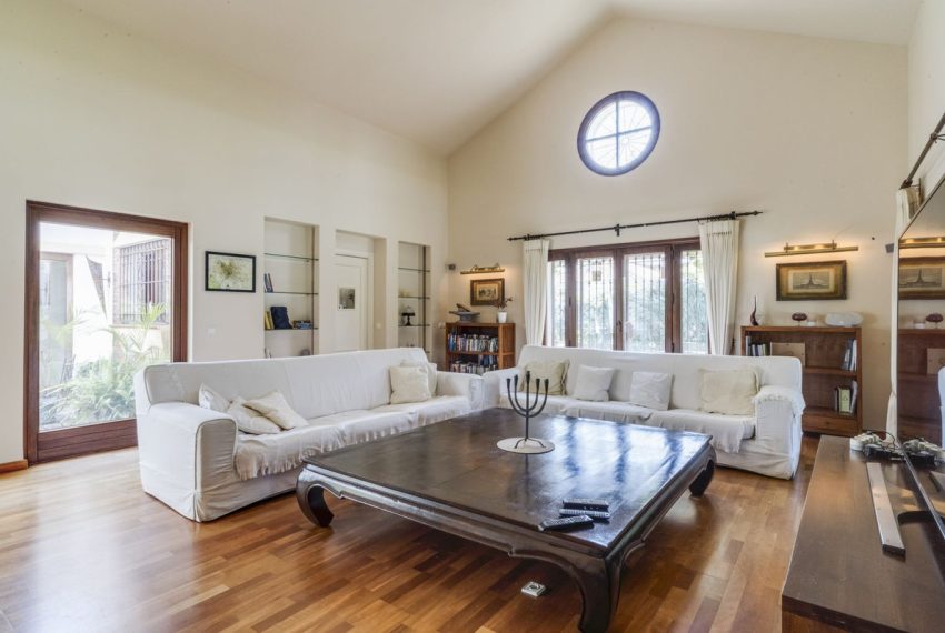 R5044612-Villa-For-Sale-El-Rosario-Detached-5-Beds-505-Built-9