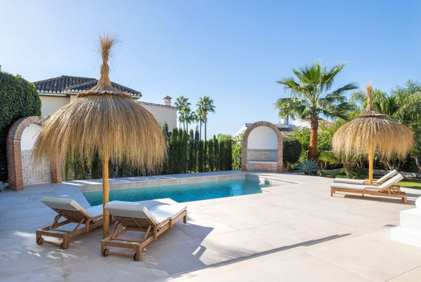 R5045896-Villa-For-Sale-El-Paraiso-Detached-4-Beds-444-Built-5