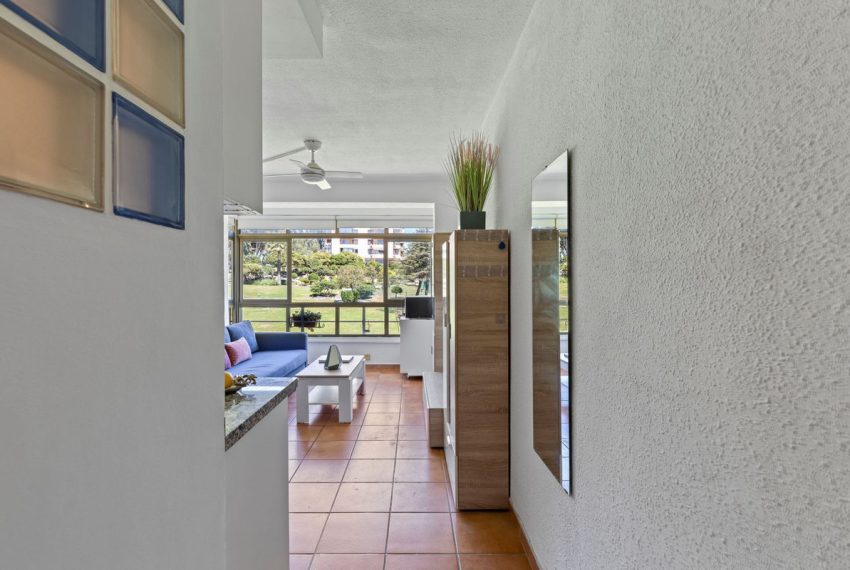 R5046460-Studio-For-Sale-Nueva-Andalucia-Middle-Floor-0-Beds-18-Built-14