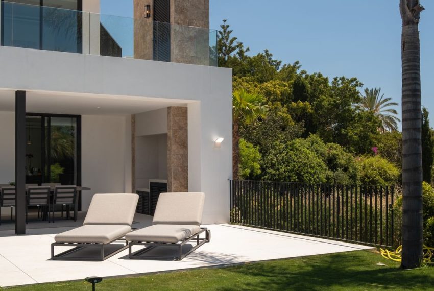 R5046937-Villa-For-Sale-Nueva-Andalucia-Detached-5-Beds-454-Built-13