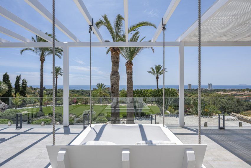R5049709-Villa-For-Sale-Elviria-Detached-7-Beds-783-Built-1