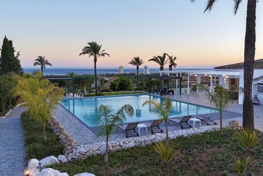R5049709-Villa-For-Sale-Elviria-Detached-7-Beds-783-Built-16