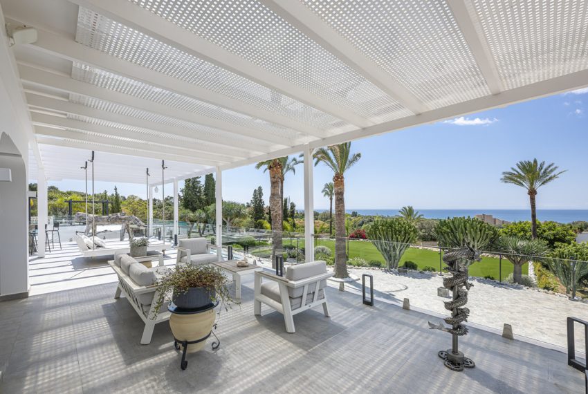 R5049709-Villa-For-Sale-Elviria-Detached-7-Beds-783-Built-2