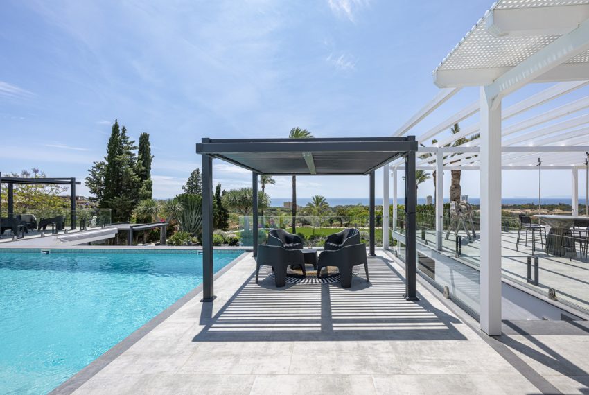 R5049709-Villa-For-Sale-Elviria-Detached-7-Beds-783-Built-7