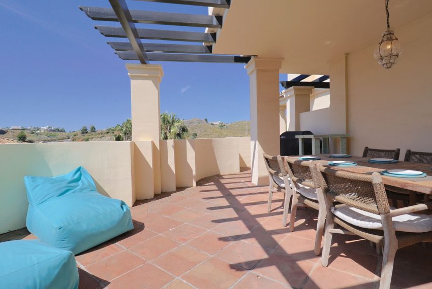 R5050144-Apartment-For-Sale-Benahavis-Middle-Floor-2-Beds-112-Built-1