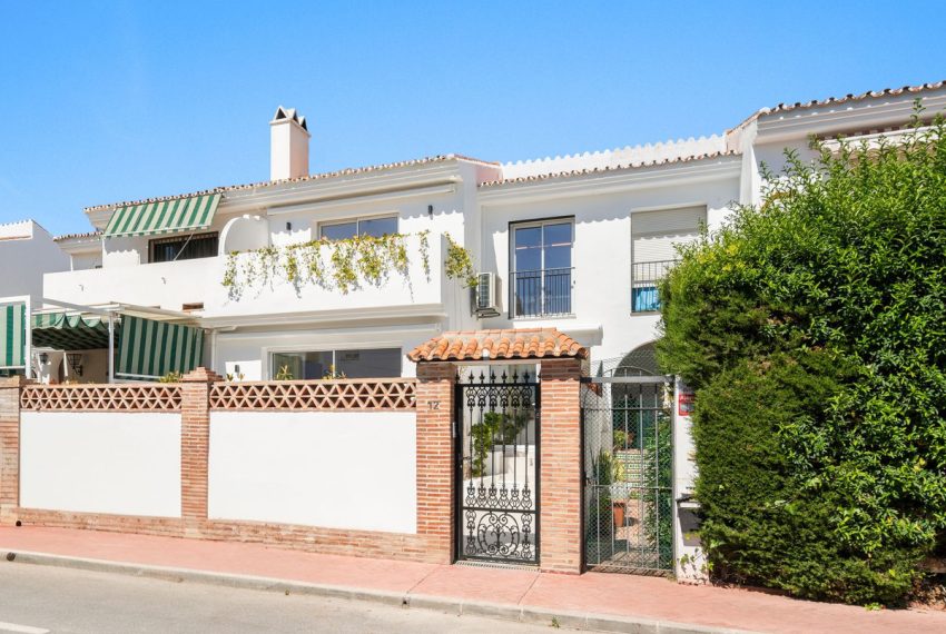 R5051224-Townhouse-For-Sale-San-Pedro-de-Alcantara-Terraced-4-Beds-174-Built