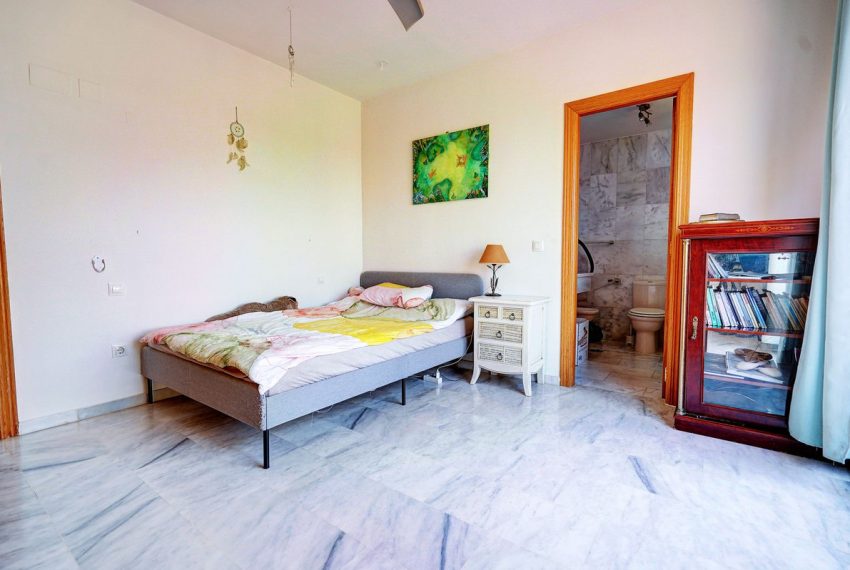 R5052544-Apartment-For-Sale-Miraflores-Penthouse-2-Beds-94-Built-8
