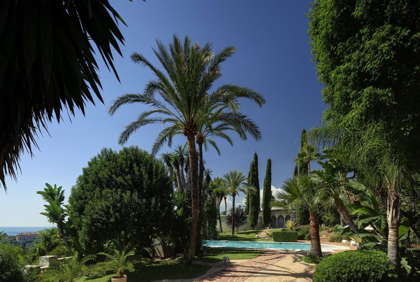 R5053180-Villa-For-Sale-Rio-Real-Detached-10-Beds-2600-Built-13