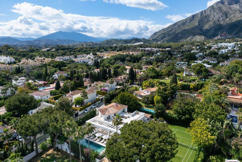 R5054722-Villa-For-Sale-Nagueles-Detached-6-Beds-712-Built-17