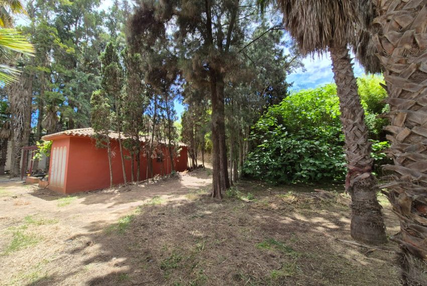 R5055172-Villa-For-Sale-Estepona-Finca-1-Beds-60-Built-2