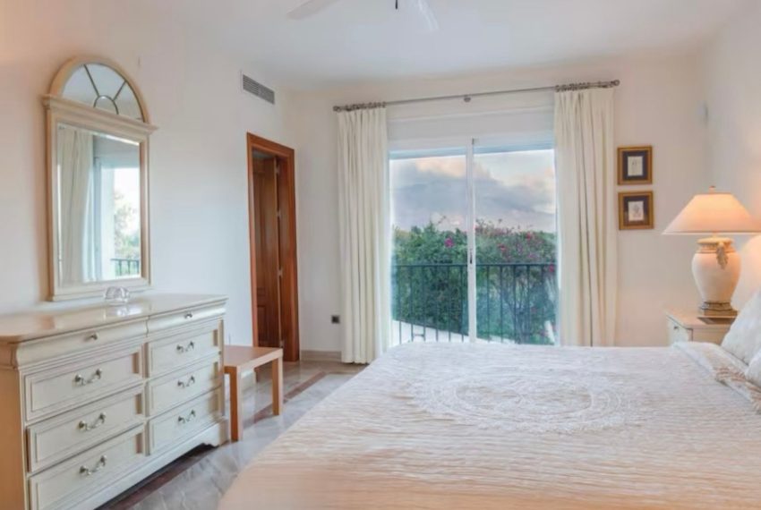 R5057566-Villa-For-Sale-Benahavis-Detached-5-Beds-815-Built-14