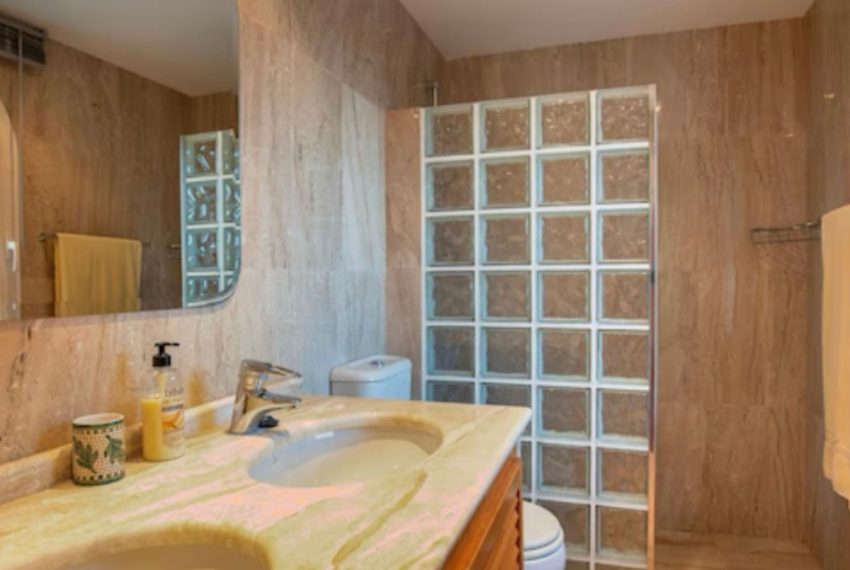 R5057566-Villa-For-Sale-Benahavis-Detached-5-Beds-815-Built-15