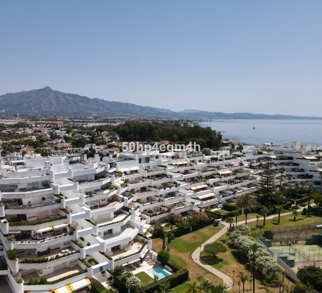 R5060710-Image 1-Middle Floor - 4 Beds - 259 Built