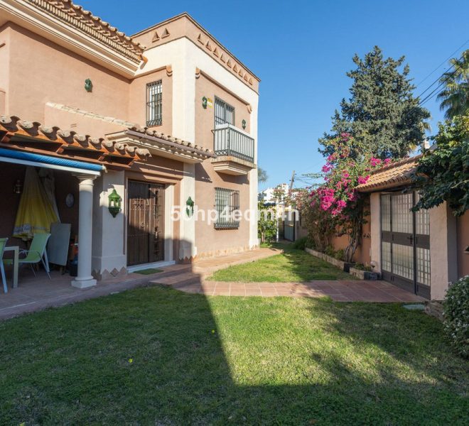 R5060725-Image 1-Detached - 4 Beds - 187 Built