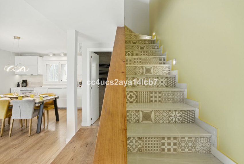 R5060986-Townhouse-For-Sale-Nueva-Andalucia-Terraced-3-Beds-110-Built-18