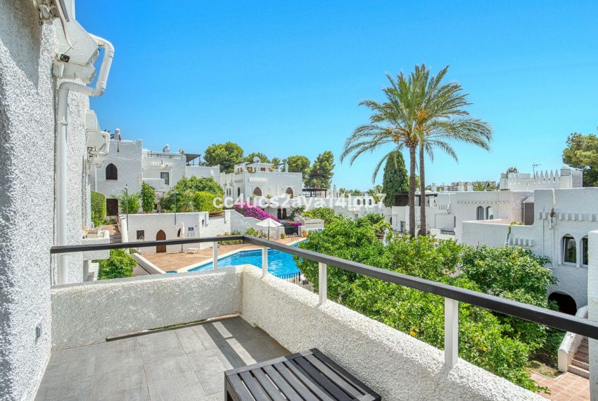 R5060986-Townhouse-For-Sale-Nueva-Andalucia-Terraced-3-Beds-110-Built-2