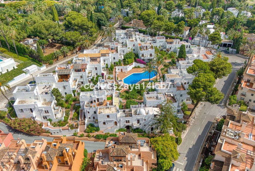 R5060986-Townhouse-For-Sale-Nueva-Andalucia-Terraced-3-Beds-110-Built-3