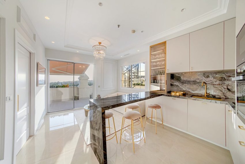 R5061448-Apartment-For-Sale-Marbella-Penthouse-2-Beds-180-Built-6