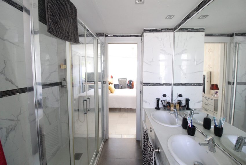 R5061979-Townhouse-For-Sale-Nueva-Andalucia-Terraced-3-Beds-156-Built-18