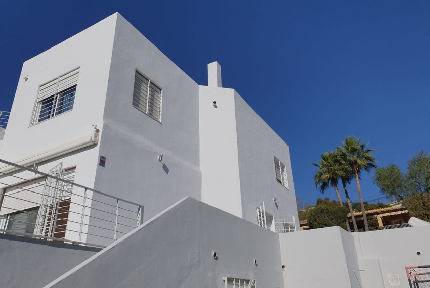 R5063863-Villa-For-Sale-Elviria-Detached-7-Beds-450-Built-2
