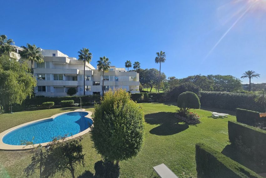 R5065528-Townhouse-For-Sale-Nueva-Andalucia-Terraced-3-Beds-150-Built