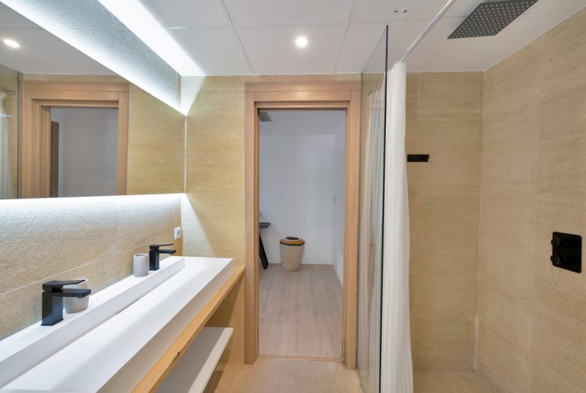 R5067379-Townhouse-For-Sale-The-Golden-Mile-Terraced-4-Beds-233-Built-16