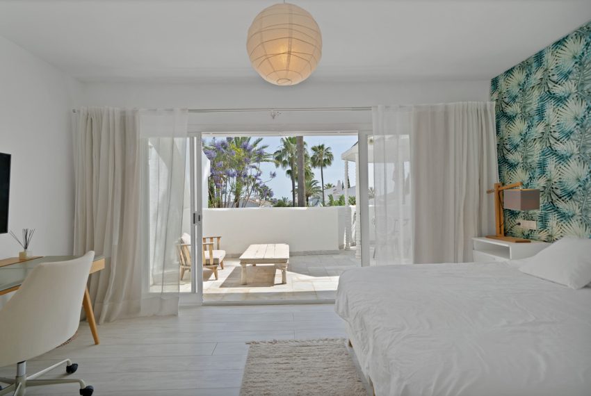 R5067379-Townhouse-For-Sale-The-Golden-Mile-Terraced-4-Beds-233-Built-18