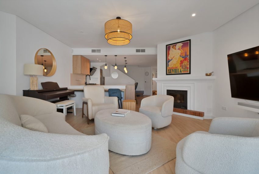 R5067379-Townhouse-For-Sale-The-Golden-Mile-Terraced-4-Beds-233-Built-8