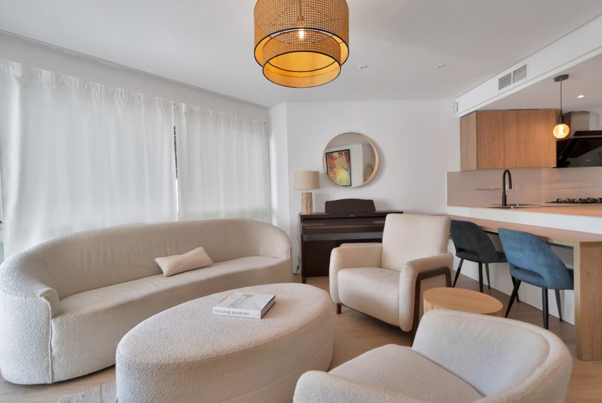 R5067379-Townhouse-For-Sale-The-Golden-Mile-Terraced-4-Beds-233-Built-9