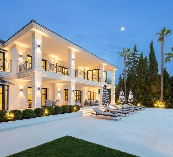 R5067448-Image 1-Detached - 6 Beds - 1048 Built