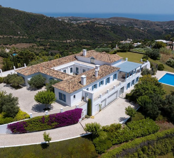 R5070361-Image 1-Detached - 5 Beds - 1030 Built