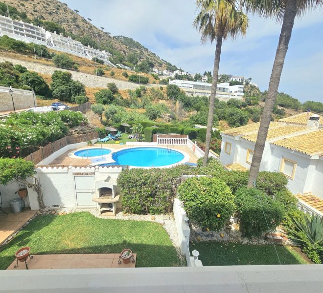 R5071096-Image 1-Semi Detached - 3 Beds - 111 Built