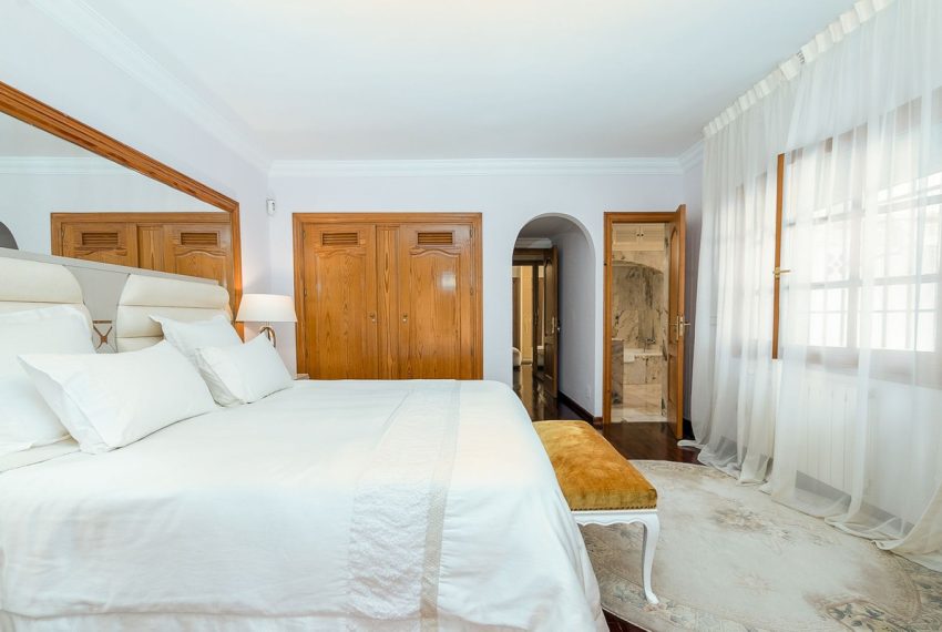 R5072962-Villa-For-Sale-Marbella-Detached-4-Beds-333-Built-19