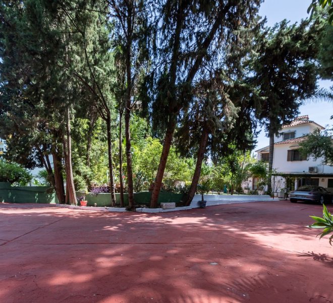 R5072962-Image 1-Detached - 4 Beds - 333 Built