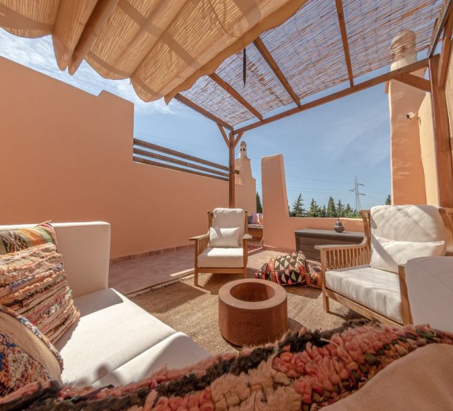 R5073889-Image 1-Terraced - 3 Beds - 307 Built