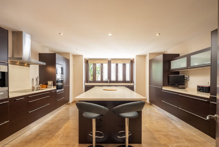 R5075350-Villa-For-Sale-Los-Flamingos-Detached-6-Beds-727-Built-8