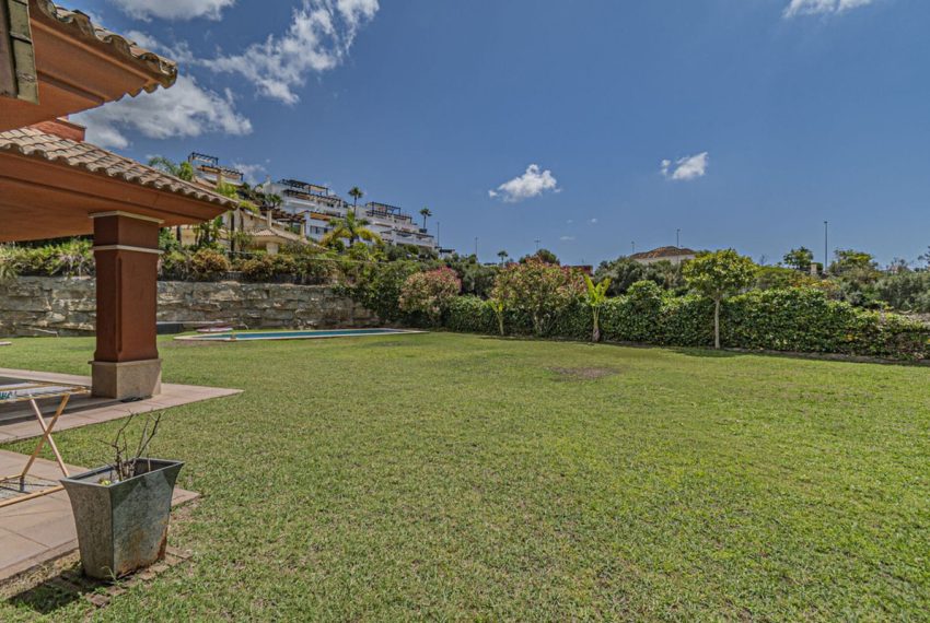 R5075440-Villa-For-Sale-Marbella-Detached-5-Beds-283-Built-2